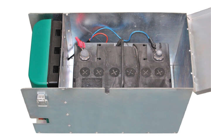 AKO Weidezaungerät Savanne 3000 Starterset